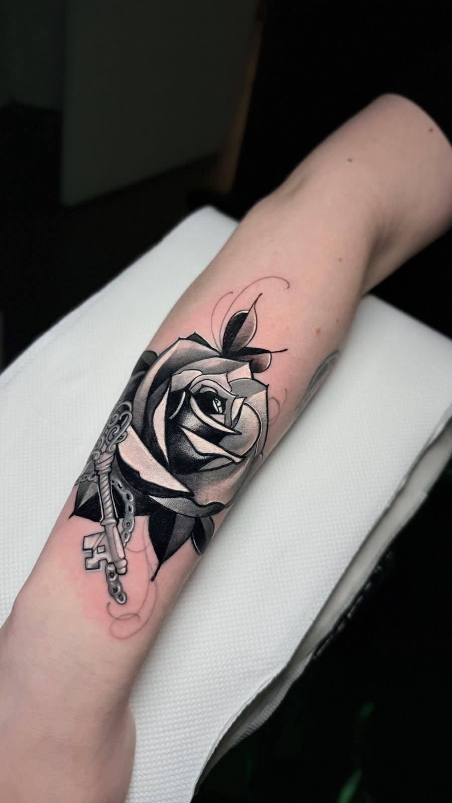 Tatuaje New School, Neotradicional, Freehand por Criker en Utopía Tattoo Barcelona
