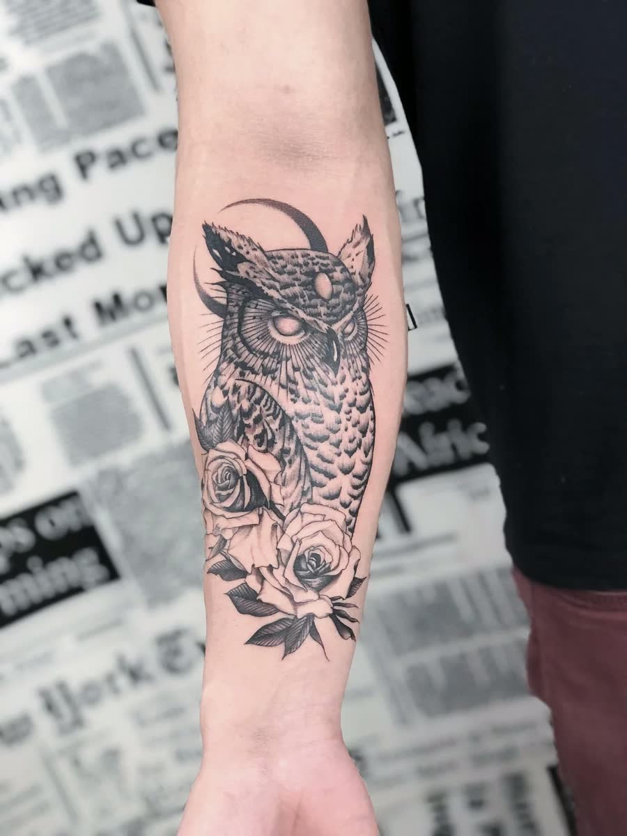 Tatuaje Ornamental, Covers, Fine line por FPerez en Utopía Tattoo Barcelona